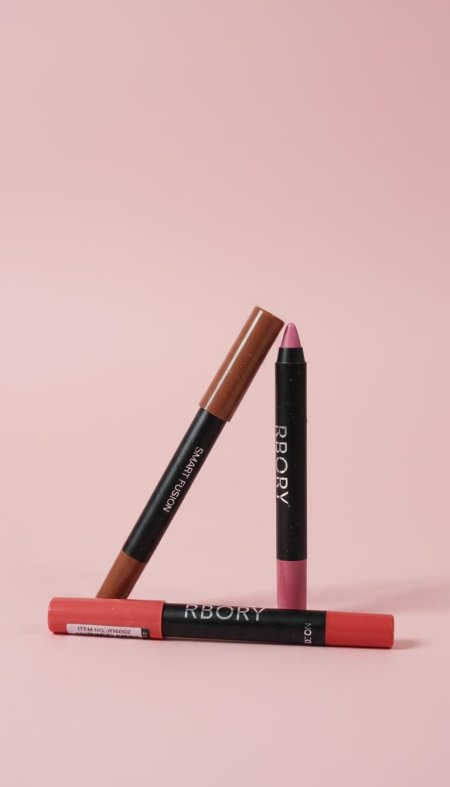 قلم تحديد شفاه